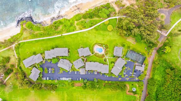 Oceanfront ·Fully Renovated ·Walk to Lydgate Beach - Image 5